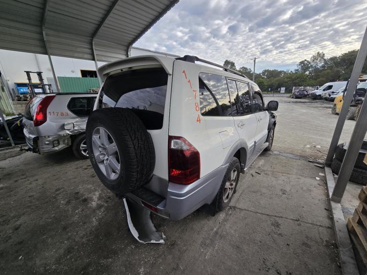 mitsubishi Pajero NP EXCEED Dec 2004 Parts & Wrecking