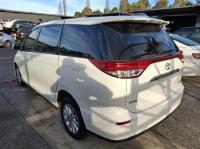 2012 Toyota Tarago ACR50R image 2