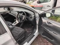 2013 Nissan Pulsar image 2