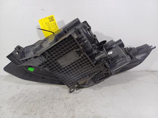 land rover Range Rover TD4 150 SE May 2016 RIGHT HEAD LAMP 