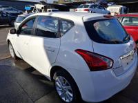 2014 Nissan Pulsar C12 image 2