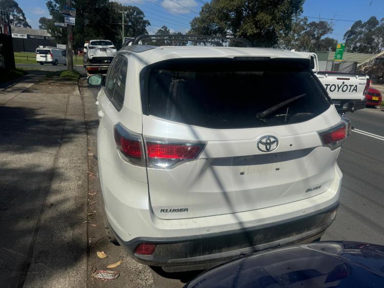 toyota Kluger 2015 Parts & Wrecking