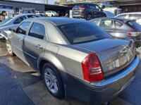 2008 Chrysler 300c LE image 2