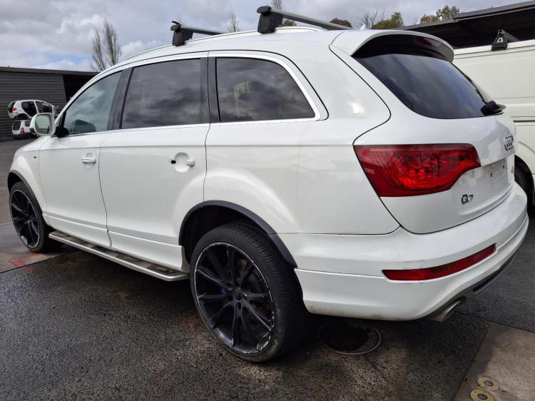 audi Q7 Jan 2012 Parts & Wrecking