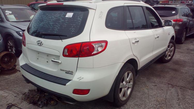 hyundai Santa Fe ELITE Apr 2007 Parts & Wrecking