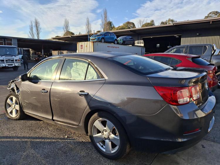 holden Malibu EM Jul 2014 Parts & Wrecking