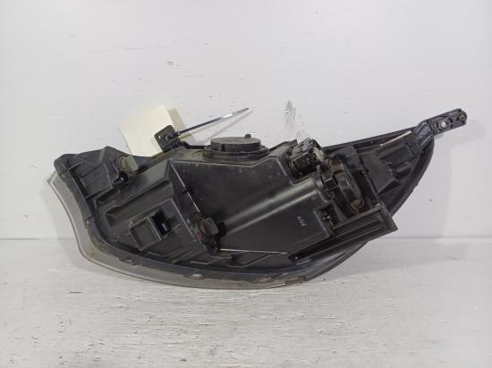 kia Rio UB Sep 2015 RIGHT HEADLAMP 