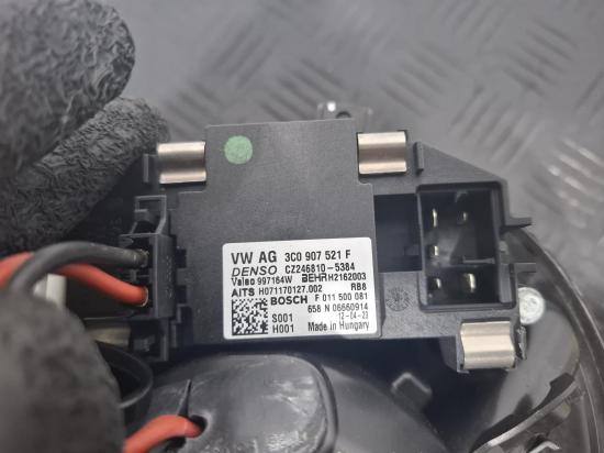 volkswagen Golf A6 May 2012 HEATER FAN MOTOR 