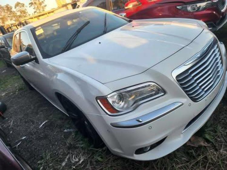 chrysler 300c Jul 2013 Parts & Wrecking