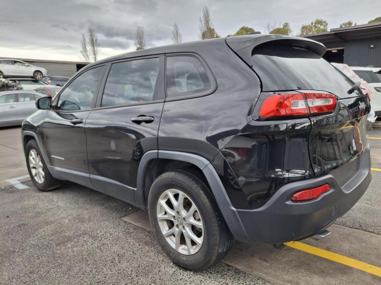 jeep Cherokee KL Jan 2015 Parts & Wrecking