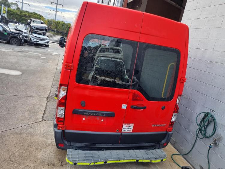 renault Master MWB MID ROOF X62 2017 Parts & Wrecking