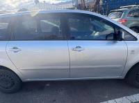 2005 Toyota Avensis image 2