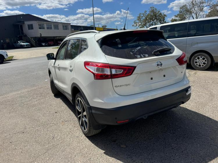 nissan Qashqai Oct 2016 Parts & Wrecking