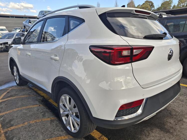 mg Zs Mar 2023 Parts & Wrecking
