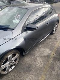 2012 Volkswagen Scirocco 1S R image 2