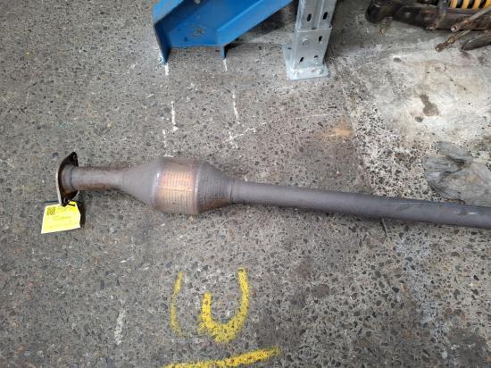 toyota Kluger GSU45R Oct 2014 CATALYTIC CONVERTER 