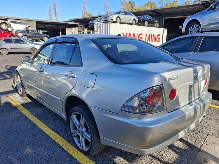 lexus Is200/is300 Mar 2003 Parts & Wrecking