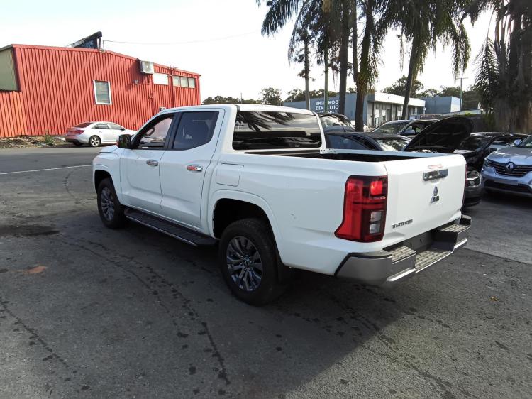mitsubishi Triton 4X4 GLS Mar 2024 Parts & Wrecking