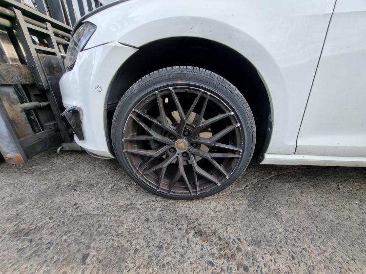 volkswagen Golf 103 TSI HIGHLINE GEN 7 2014 Parts & Wrecking