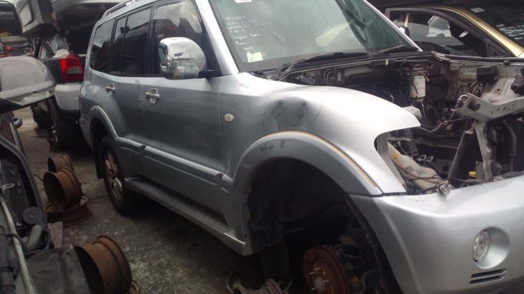mitsubishi Pajero GLS Apr 2005 Parts & Wrecking