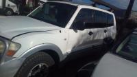 2003 Mitsubishi Pajero GLS image 2