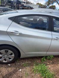 2015 Hyundai Elantra image 2