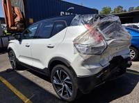 2018 Volvo Xc40 image 2