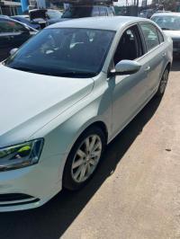 2015 Volkswagen Jetta 1B image 2