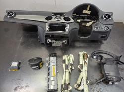 2014 Mercedes Benz Cla Class C117 image 2