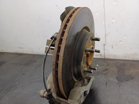 hyundai Tucson TL May 2017 RIGHT FRONT HUB ASSYMBLY