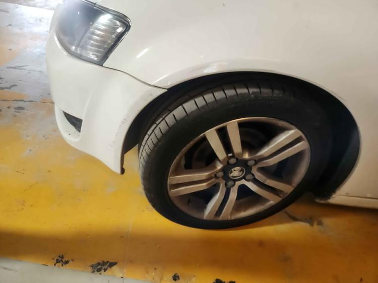 holden Commodore COMMODORE Jun 2011 Parts & Wrecking