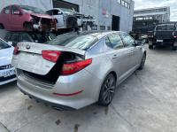2014 Kia Optima PLATINUM image 2