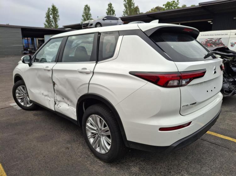 mitsubishi Outlander ZM Nov 2025 Parts & Wrecking