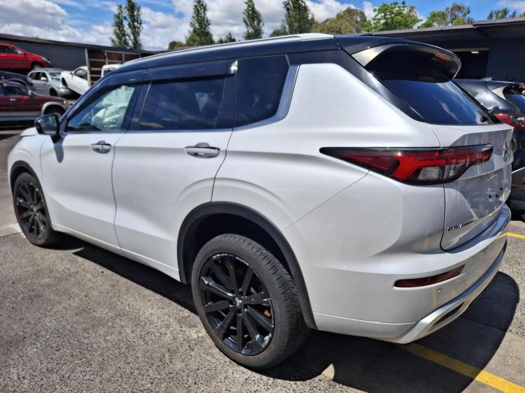 mitsubishi Outlander ZM Apr 2022 Parts & Wrecking