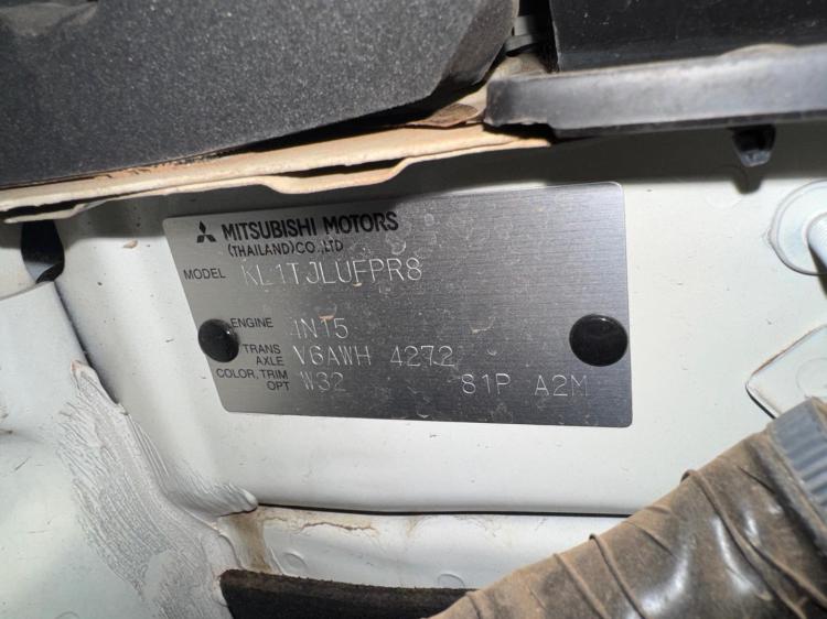mitsubishi Triton GLX Apr 2021 Parts & Wrecking