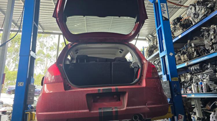 suzuki Swift 2006 Parts & Wrecking