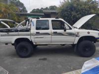 1995 Toyota Hilux image 2