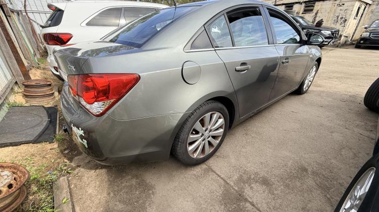 holden Cruze JH Jan 2012 Parts & Wrecking