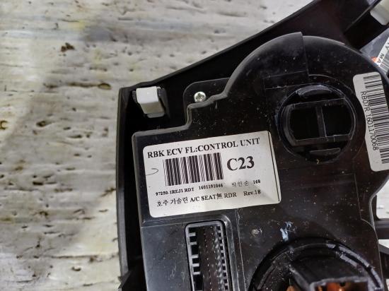 hyundai Accent RB Jan 2016 HEATER/AC CONTROL S 