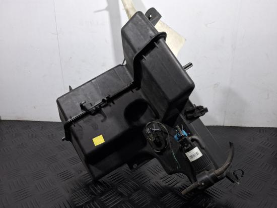 nissan Pathfinder R52 May 2016 WASHER BOTTLE 