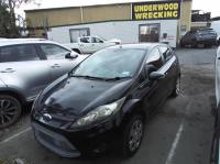2013 Ford Fiesta CL image 2