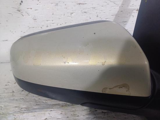 holden Commodore VE Feb 2012 RIGHT DOOR MIRROR 