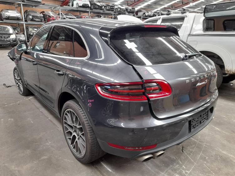 porsche Macan S 3.0DT CBTA AUTO 7SPD AWD May 2016 Parts & Wrecking