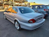 2002 Jaguar X Type X400 3.0I AJ-V6 AUTO 5SPD AWD SE image 2