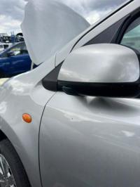 2011 Suzuki Swift image 2