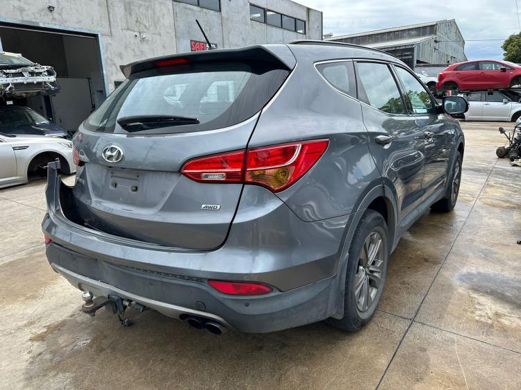hyundai Santa Fe ACTIVE Apr 2015 Parts & Wrecking