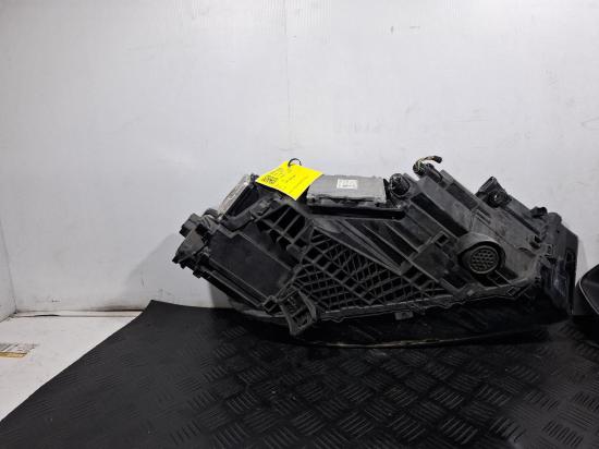 audi Q7 4M Dec 2017 LEFT HEADLAMP 