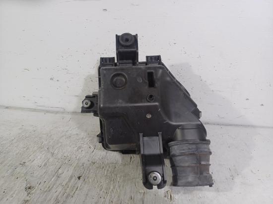 honda Hrv Apr 2015 AIR CLEANER/BOX 