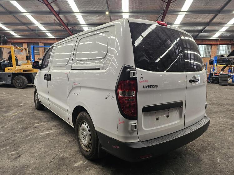 hyundai Iload 2.5DT D4CB AUTO 5SPD RWD TQ3 3S TWING SWING Jun 2017 Parts & Wrecking