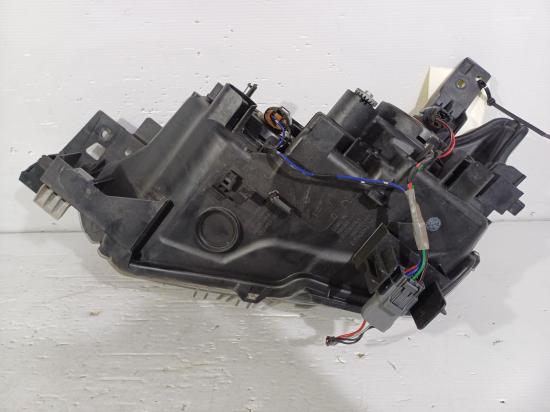 mazda Cx 3 MAXX FWD May 2017 RIGHT HEADLAMP 